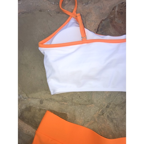 Two piece orange swimsuit set - Picture 2 of 3